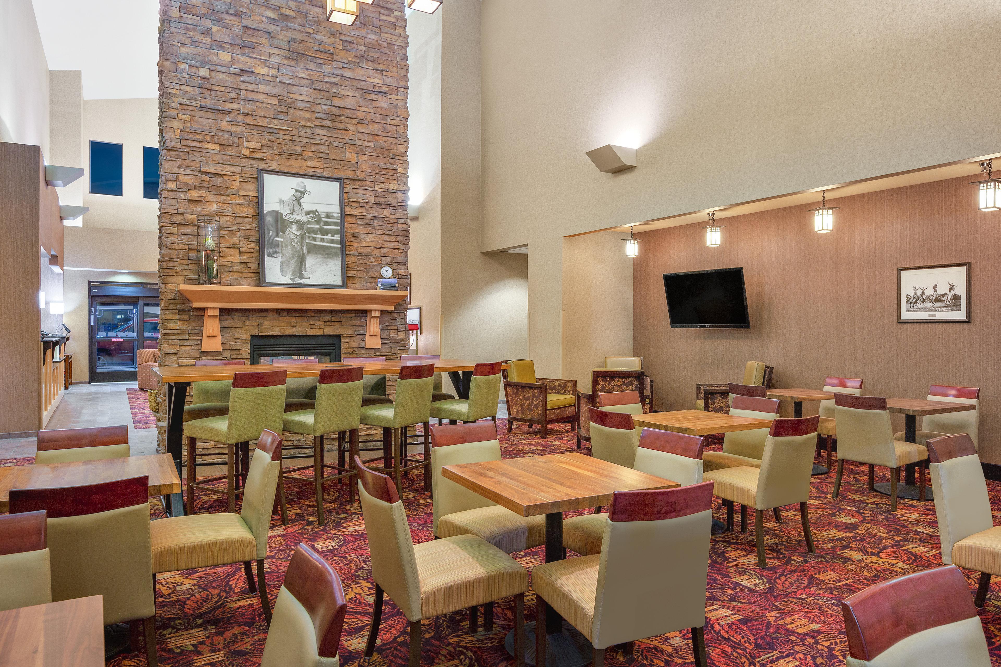 Holiday Inn Express Hotel & Suites Gillette By Ihg Exterior foto